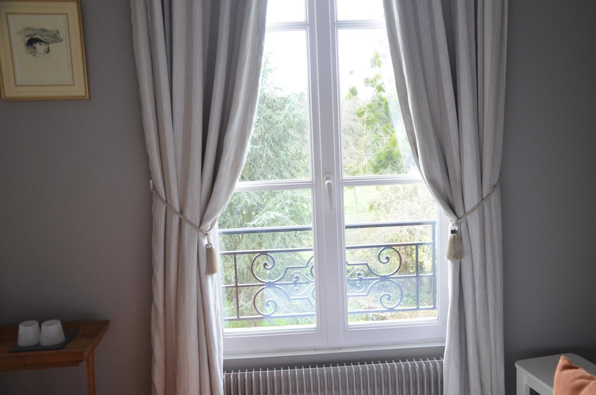 Le Gite Du Bas Manoir 奥登河畔的布雷特维尔 外观 照片